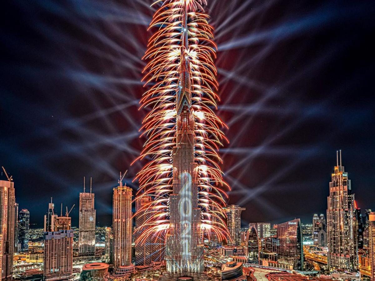 ドバイTrophy 2Br Aladdin Estate W Burj Khalifa Viewアパートメント エクステリア 写真