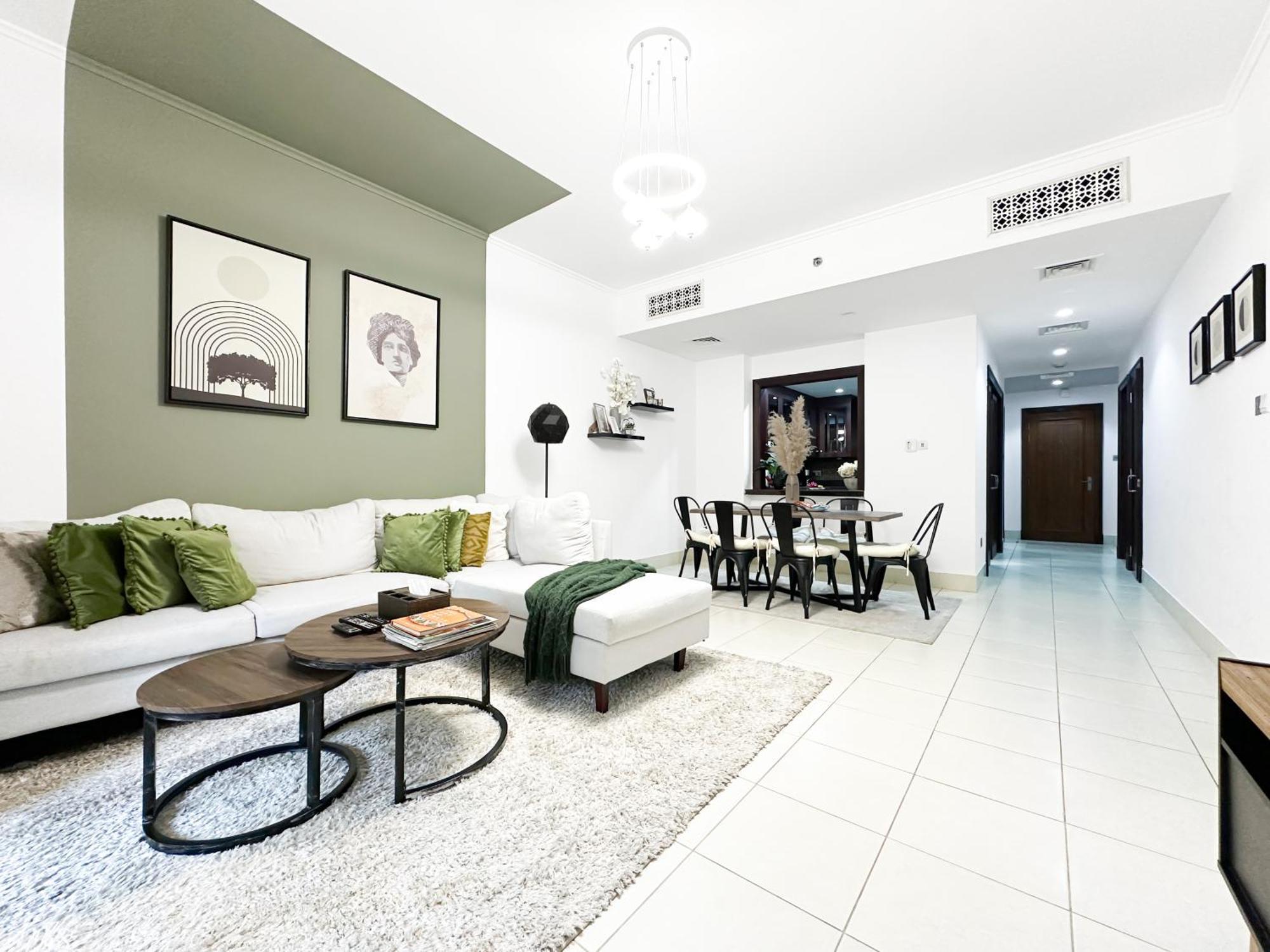 ドバイTrophy 2Br Aladdin Estate W Burj Khalifa Viewアパートメント エクステリア 写真